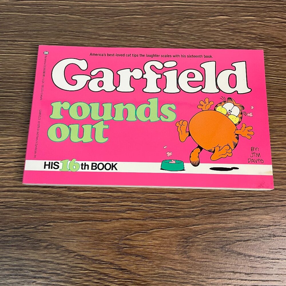 Vintage 1988 First Edition: Garfield Rounds Out His 16th Book by Jim Davis